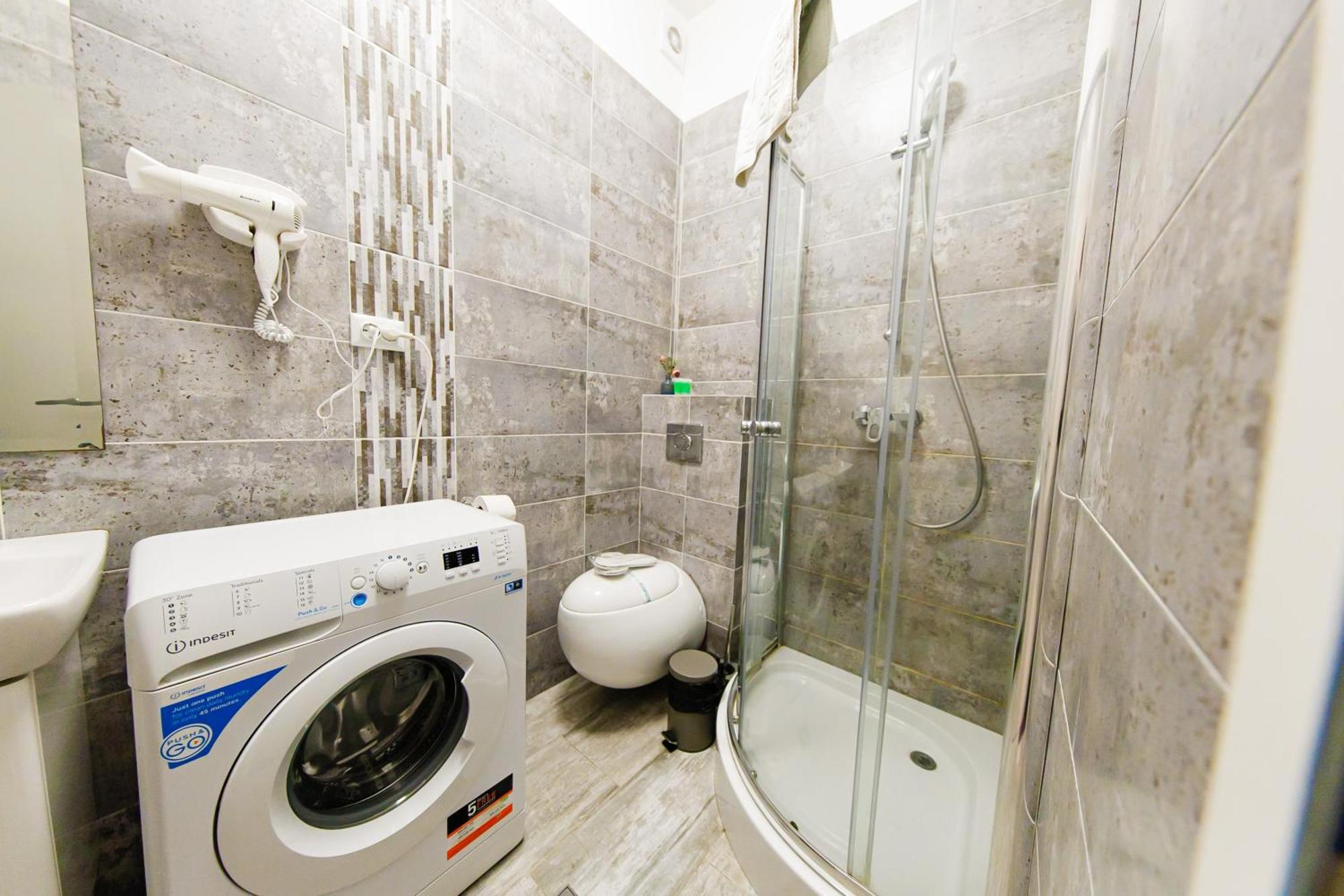 Luxury Glam Apartments Iasi At Lazar Palas Extérieur photo