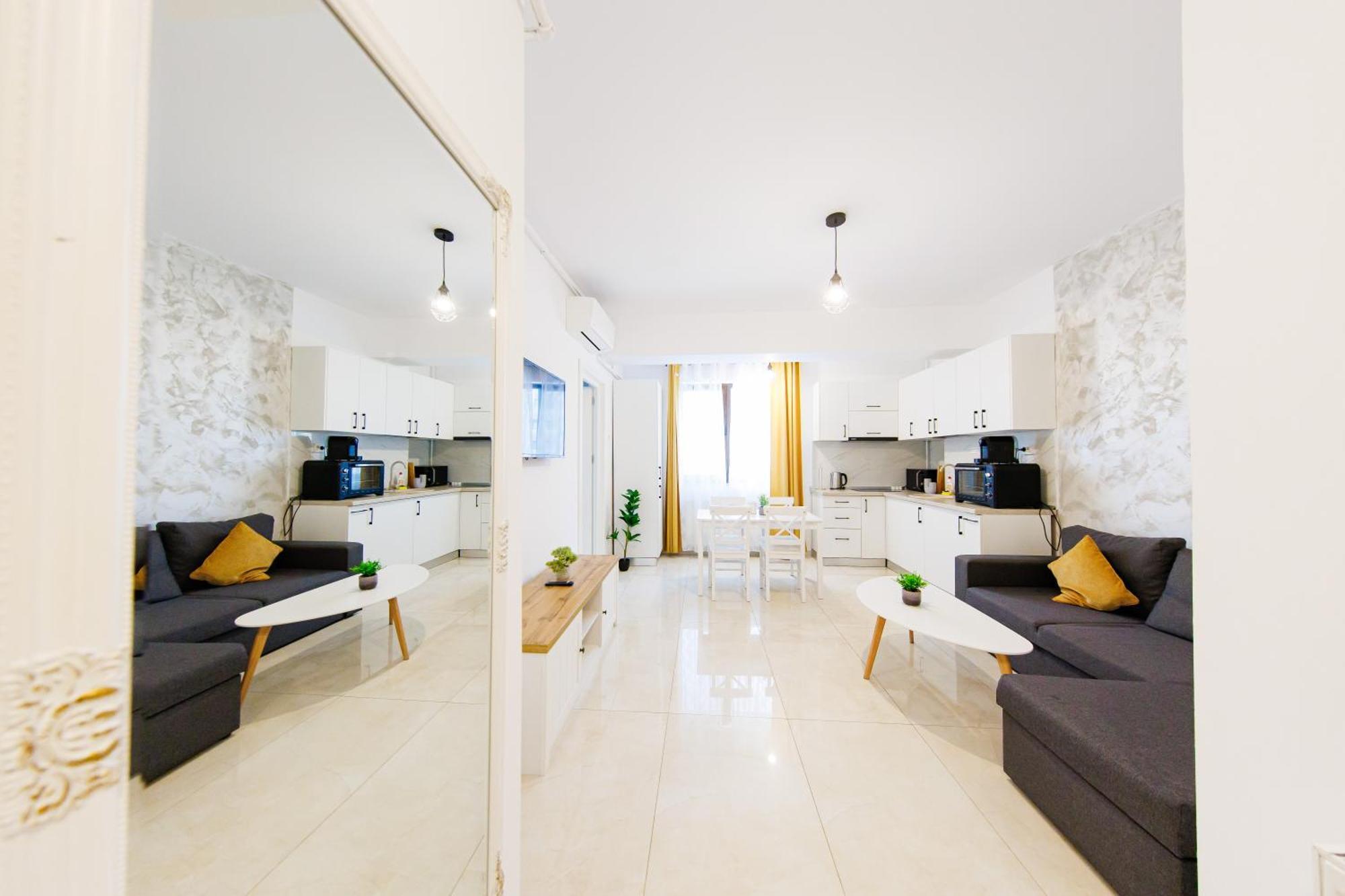 Luxury Glam Apartments Iasi At Lazar Palas Extérieur photo