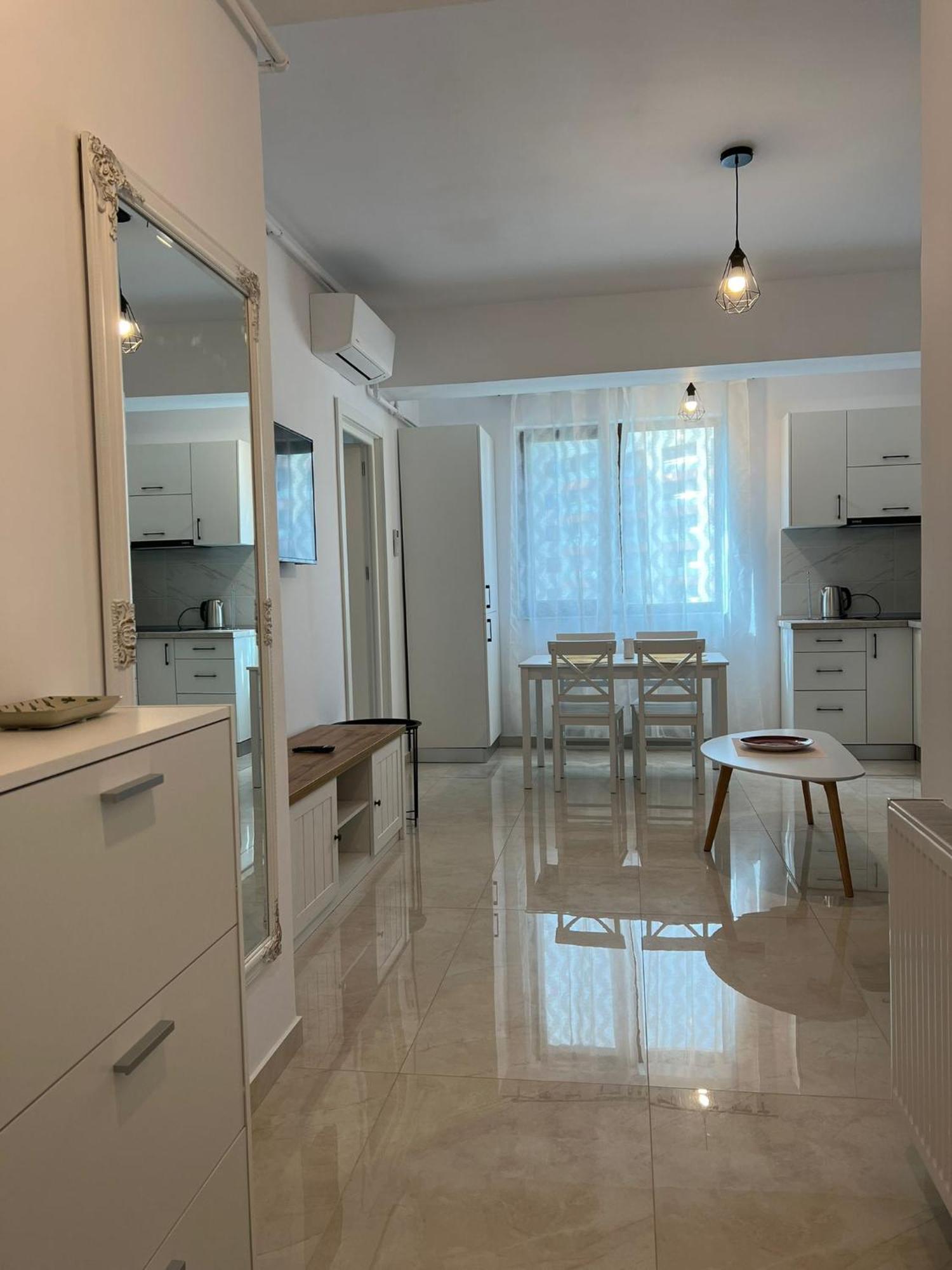 Luxury Glam Apartments Iasi At Lazar Palas Extérieur photo